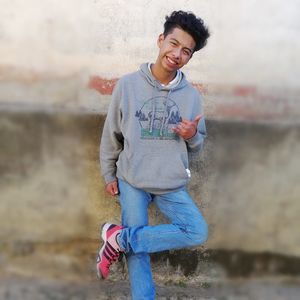 Meet your Posher, Emanuel